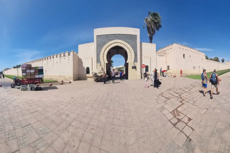 Souk El Had Market Guided Tour